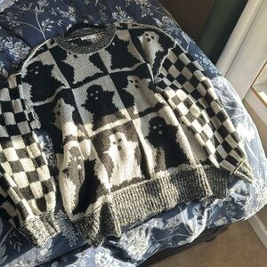 Trendy Halloween Ghost oversized sweater. Small/Medium.